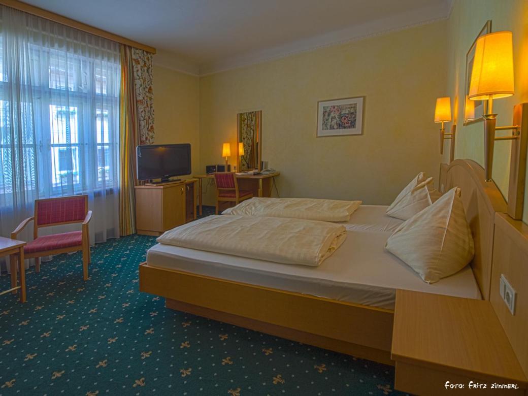Hotel Drei Hasen ماريازيل الغرفة الصورة
