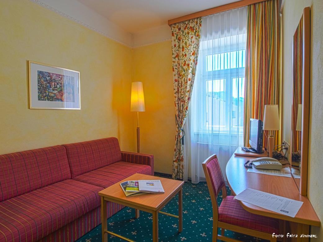 Hotel Drei Hasen ماريازيل الغرفة الصورة